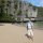 dort am Strand geht es zu Fuss ein Stück durch den Wald zum Eingang vom unterirdischen Fluss